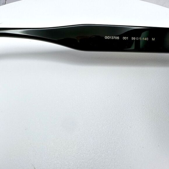 Gucci Black Sunglasses Oversized Aviator Mask Shield Gold Metal Logo Authentic - Picture 10 of 16